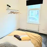 Casa vacanze Stylish 3br - Sleeps 5 - Fast Wifi -parking - Netflix - Family Friendly Barrow-in-Furness