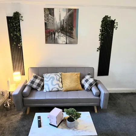 Stylish 3Br Family-Friendly - Sleeps 5 - Fast Wifi -Parking - Netflix * Barrow-in-Furness