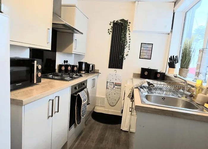 Trendy 3br - Sleeps 5 - Free Wifi -parking בארו אין פרנס